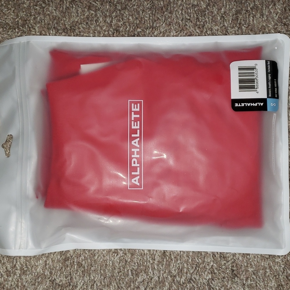 Alphalete Amplify Leggings - S - Formula Red BNWT